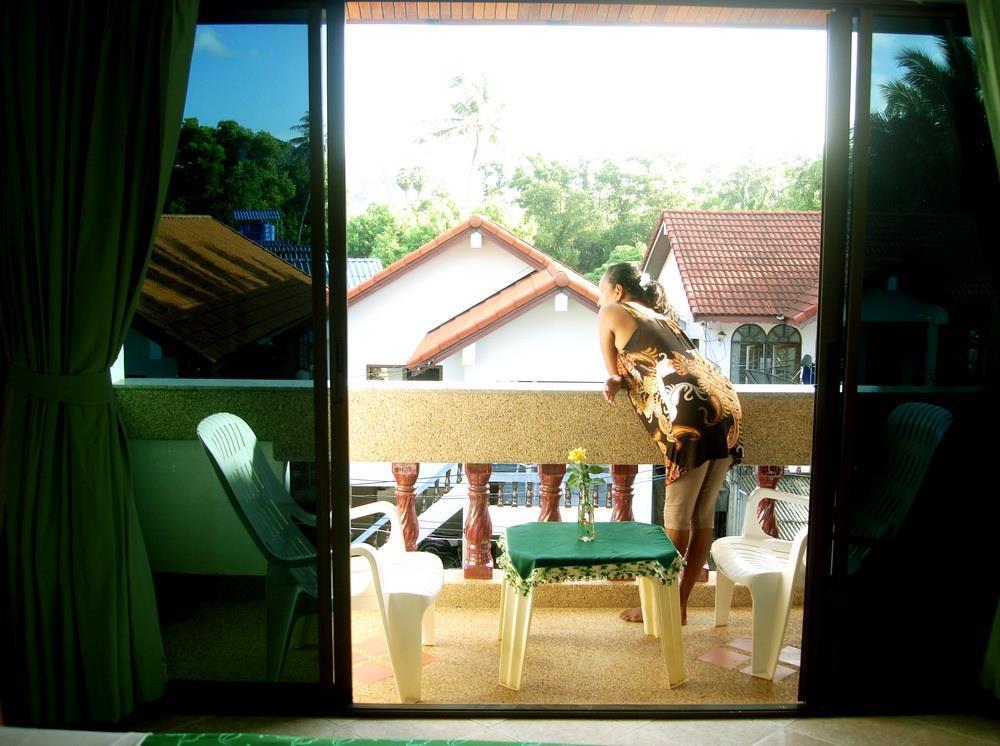 Waree'S Guesthouse Phuket Esterno foto