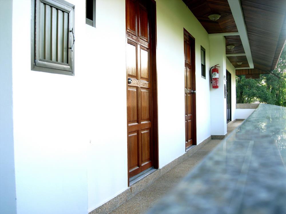 Waree'S Guesthouse Phuket Esterno foto